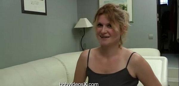  Lola 30 years discovers a beautiful blonde porn